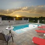 Stunning Tranquil With Private Pool Villa