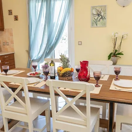 Villa Stunning Tranquil Villa With Private Pool *