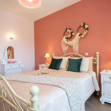 Villa Stunning Tranquil Villa With Private Pool *
