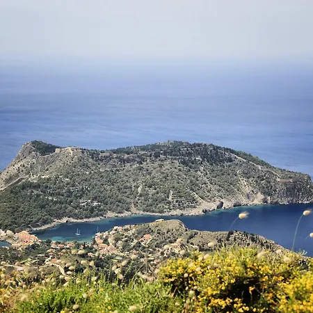 Stunning Tranquil With Private Pool Willa