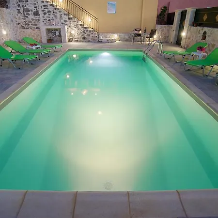 Stunning Tranquil Villa With Private Pool *