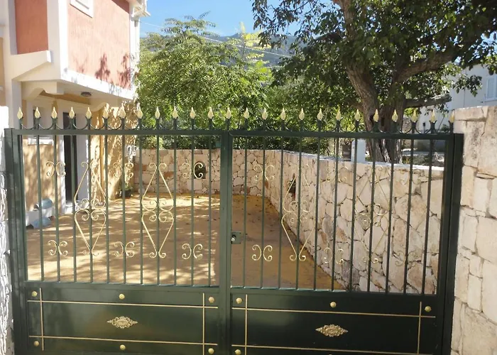 Вилла Stunning Tranquil Villa With Private Pool